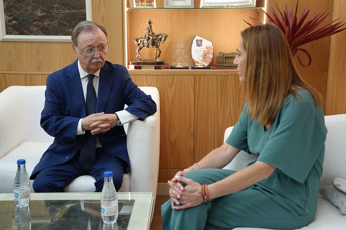 Reunión con el presidente del Gobierno de Ceuta, Juan Vivas Lara.