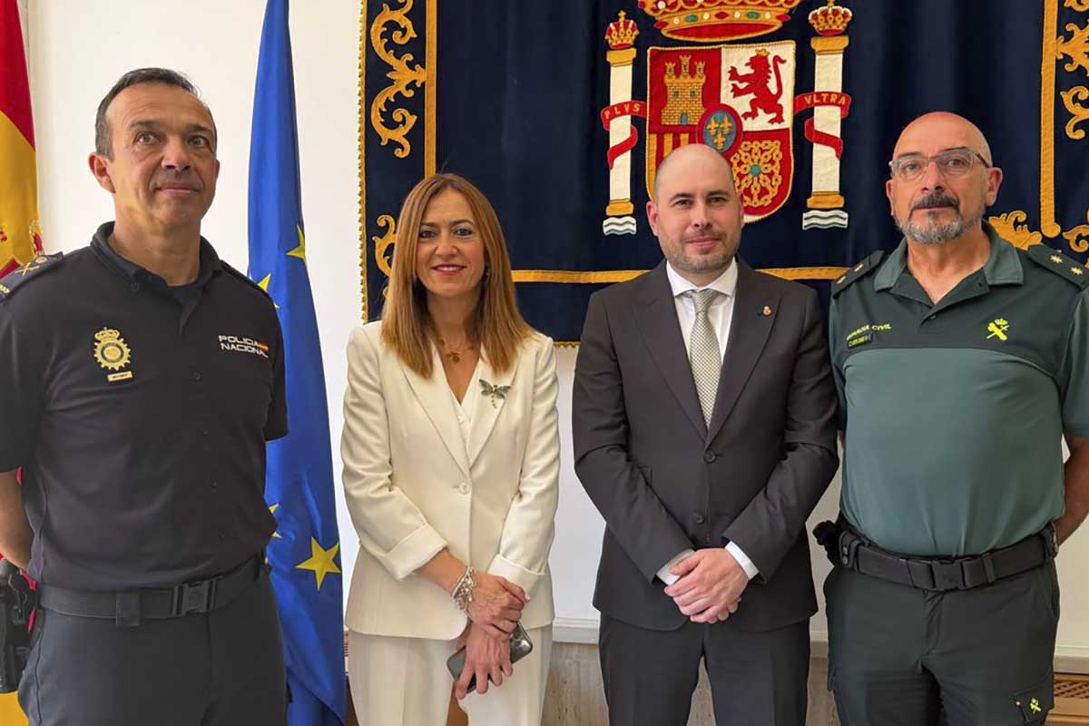 Reunión en la Delegación del Gobierno.