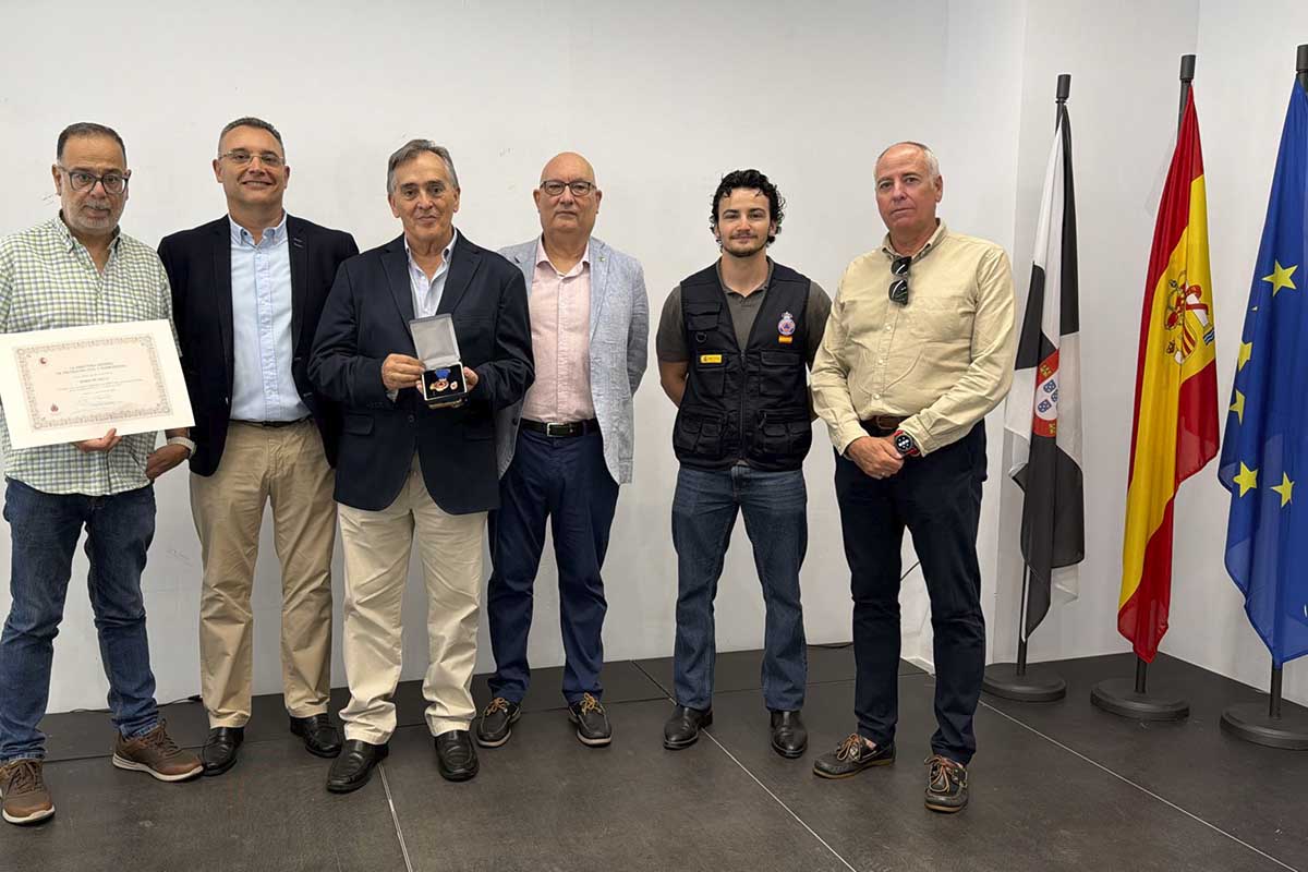 Acto de entrega de condecoraciones.